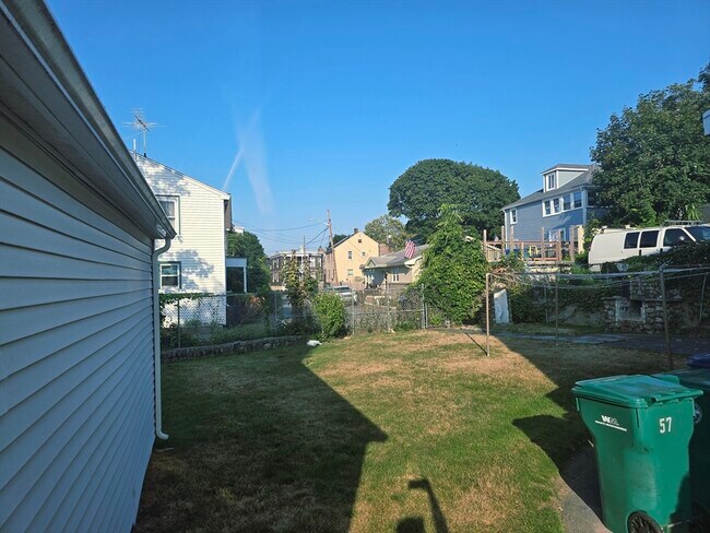 Building Photo - 57 Wardwell Ave