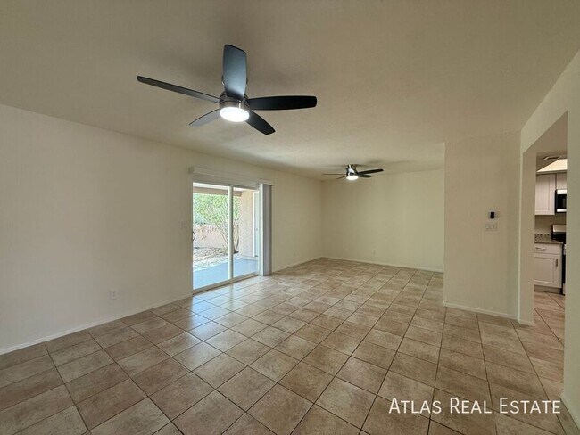 Building Photo - 16733 E Ashbrook Dr