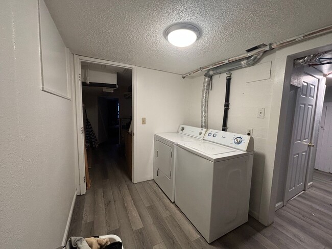 Building Photo - PRE-LEASING! Available June 7th - 4 bedroo...