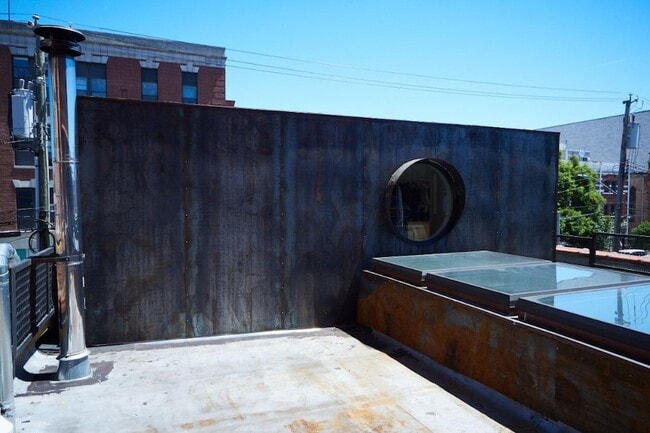 Building Photo - 125 Wolcott St