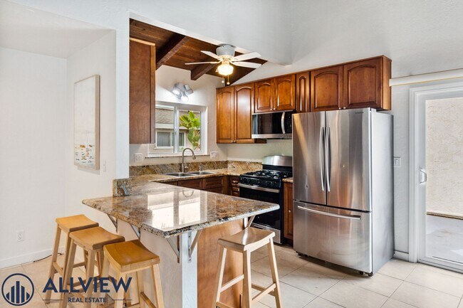 Building Photo - Highly upgraded 3 bed 2 bath condo availab...