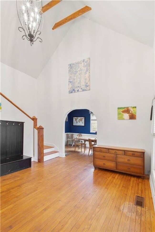 Building Photo - Cozy 4 Bed, 3 Bath Home Near Downtown Opelika!
