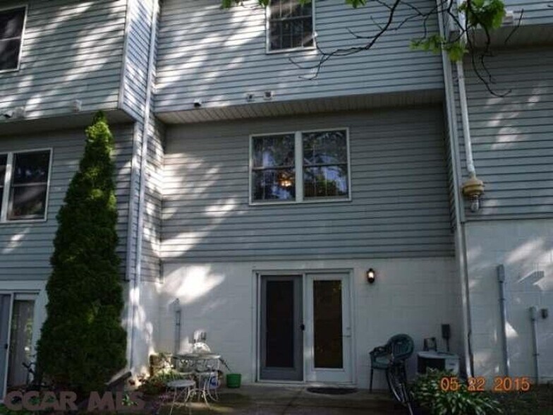 Building Photo - 831 Galen Dr