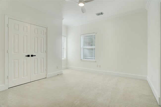 Building Photo - 22926 Haven Field Ct