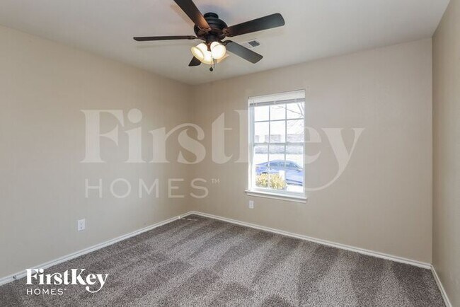 Building Photo - 591 Lentisco Dr