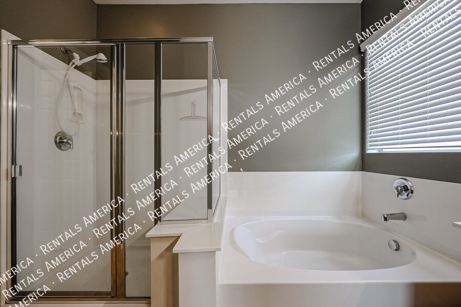 Building Photo - 41407 W Barcelona Dr