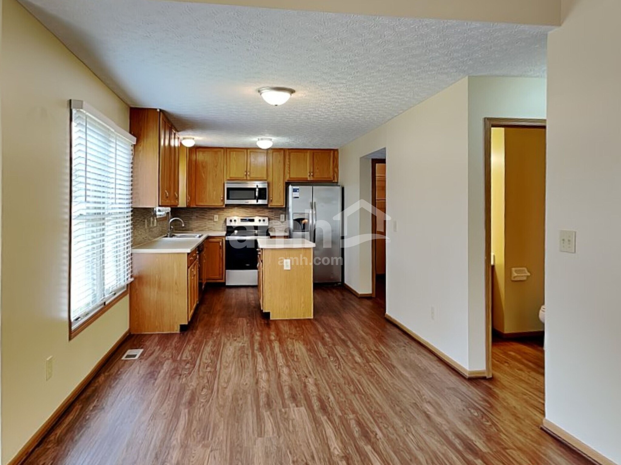 Building Photo - 344 Pataskala Ridge Dr SW