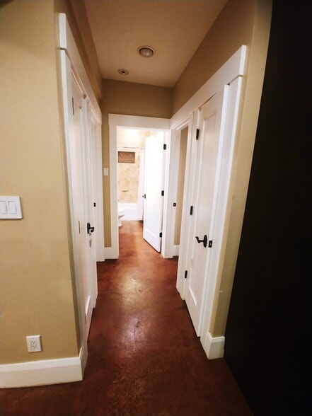 Building Photo - 511 S 1200 E