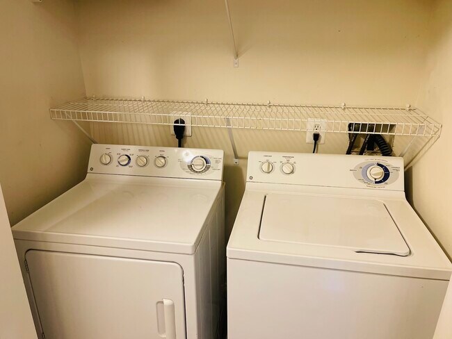 Building Photo - 12001 Market St