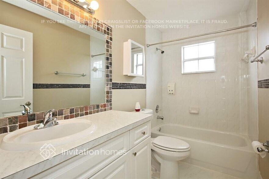 Building Photo - 17111 SW 153rd Pl