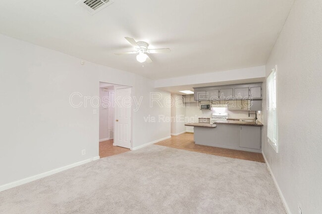 Building Photo - 1508 Norton St