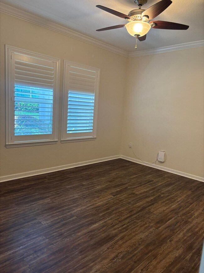 Building Photo - 2801 Chancellorsville Dr