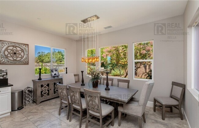 Building Photo - 32176 Golden Eye Dr
