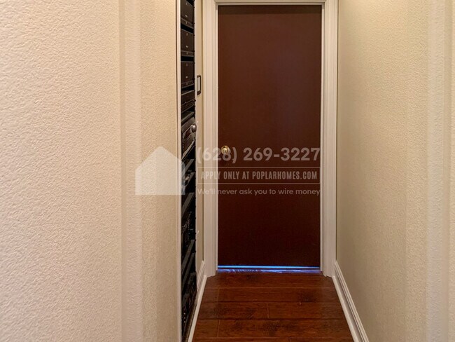 Building Photo - 2734 Macon Dr