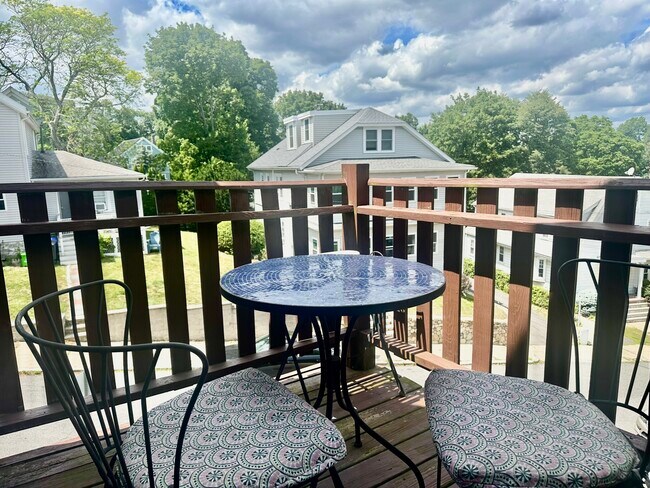 Building Photo - 135-137 Nonantum St. Unit 1