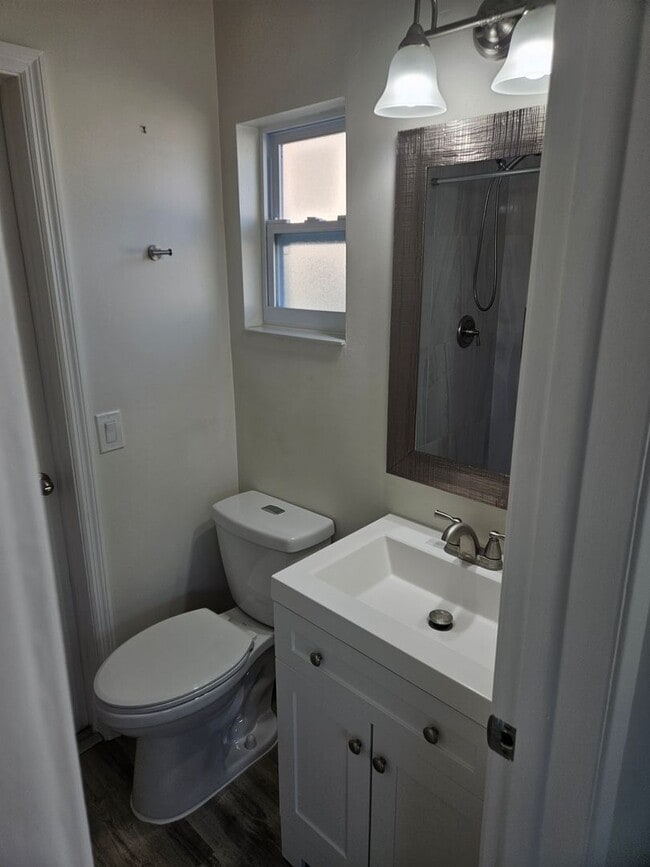 Building Photo - Block Remodeled Seminole Home
