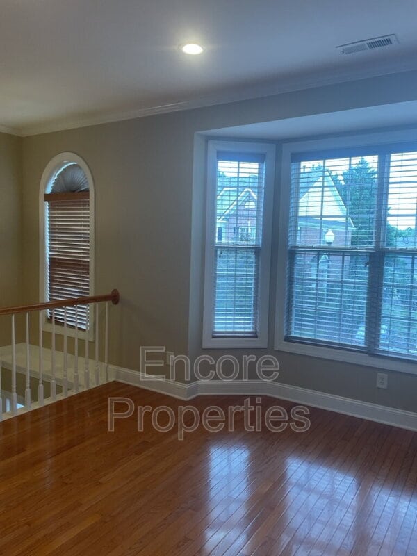 Building Photo - 3005 Imperial Oaks Dr
