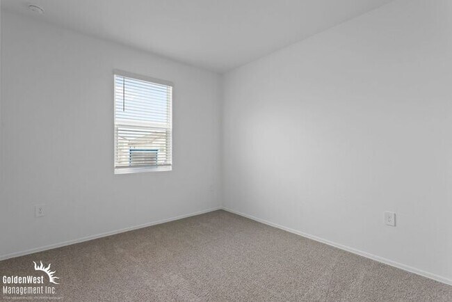 Building Photo - Charming 3Bdm 2Ba Home in Coolidge!