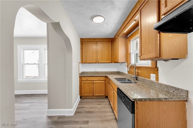 Building Photo - 17604 Mapleboro Ave