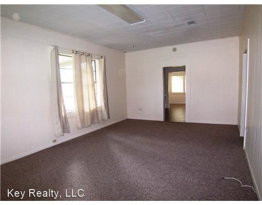 Building Photo - 2 br, 1.5 bath House - 6222 Masonic Drive