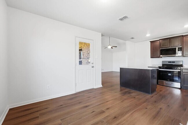 Building Photo - 4306 Cat Tail Wy