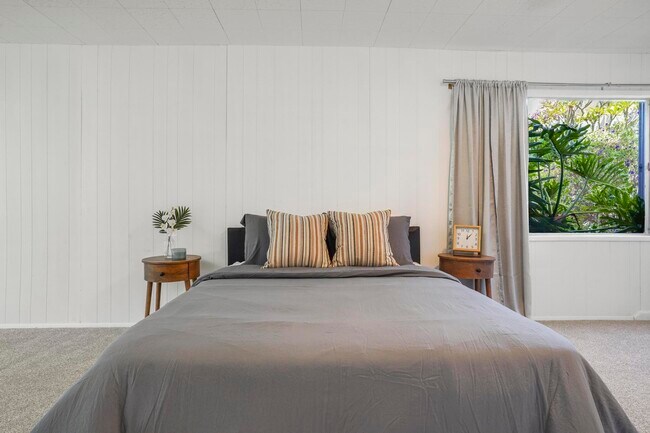 Building Photo - 3640 Princeton Ave