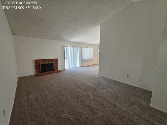 Building Photo - Price Lowered! Moreno Valley 4 Bedroom Home