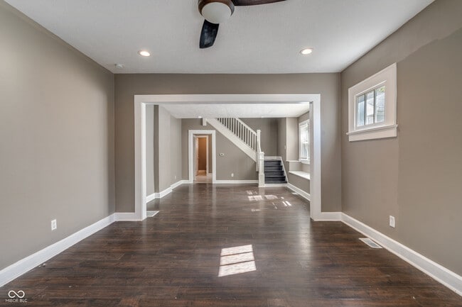 Building Photo - 717 N Grant Ave