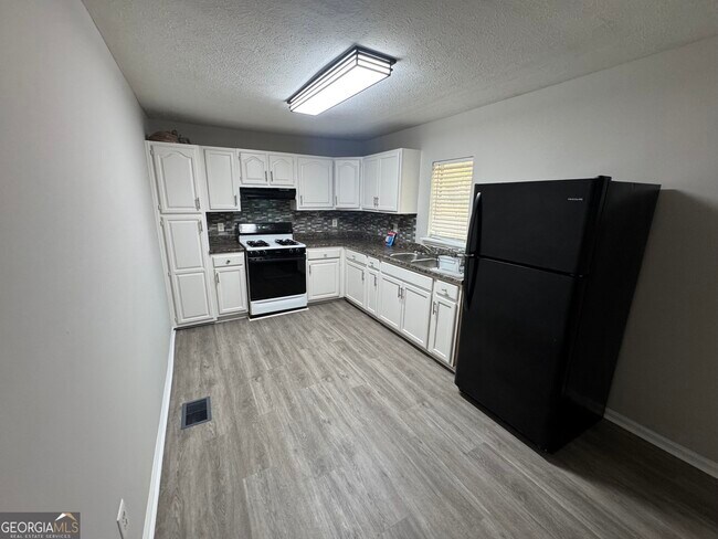 Building Photo - 125 W Washington St