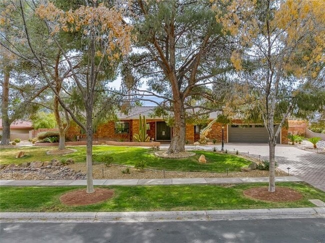 Building Photo - 9 Quail Run Rd