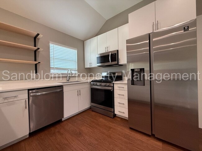 Building Photo - For Lease | University of Tulsa | $1750 Rent