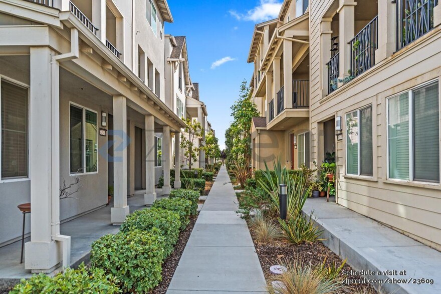 Primary Photo - 37577 Masts Cove Way