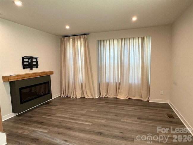 Building Photo - 4002 Citra Ln