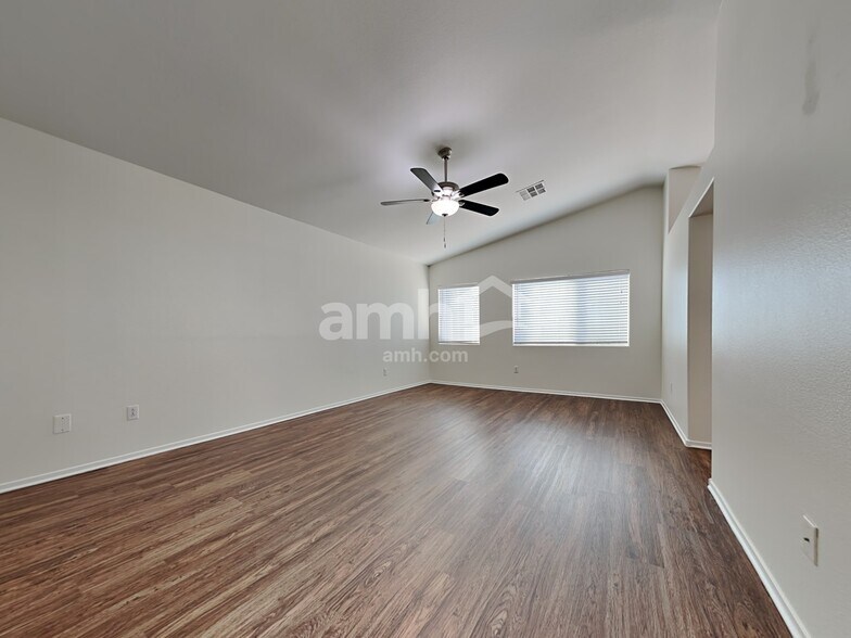 Building Photo - 9233 Lowery Point Ct
