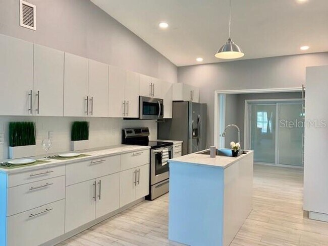 Building Photo - 3112 Magnolia Way Punta Gorda FL 33950