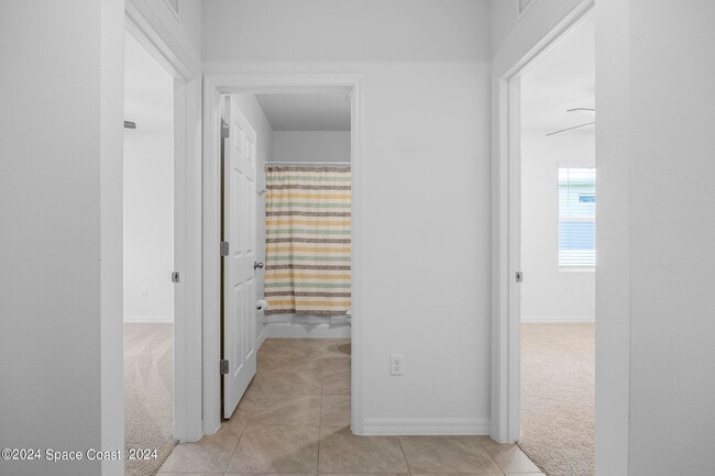 Building Photo - 1253 Dunes Ave