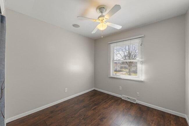 Building Photo - 1614 Lucylle Ave