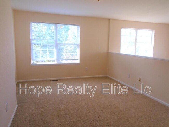 Building Photo - 1619 Monterey Rd