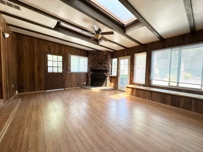 Building Photo - Charming Single-Story Home in Fair Oaks!