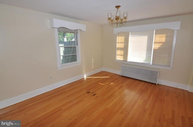 Building Photo - 204 Bellview Ave