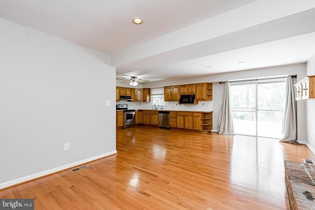 Building Photo - 517 Stockbridge Ct