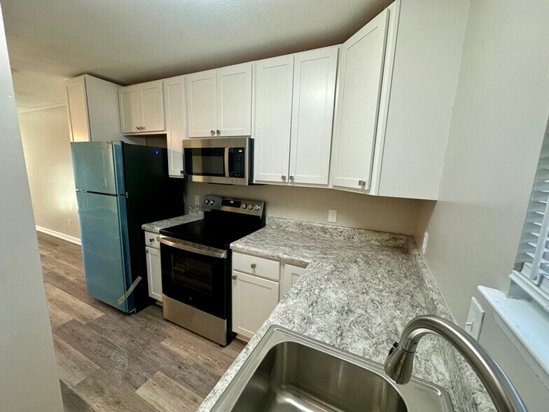 Building Photo - 6307 Jack St