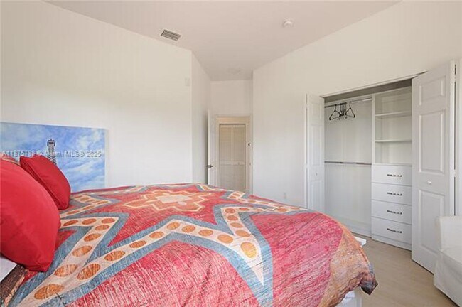 Building Photo - 34850 SW 218th Ave