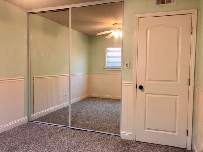 Building Photo - Nice 3 bed, 2 bath home in El Dorado Hills