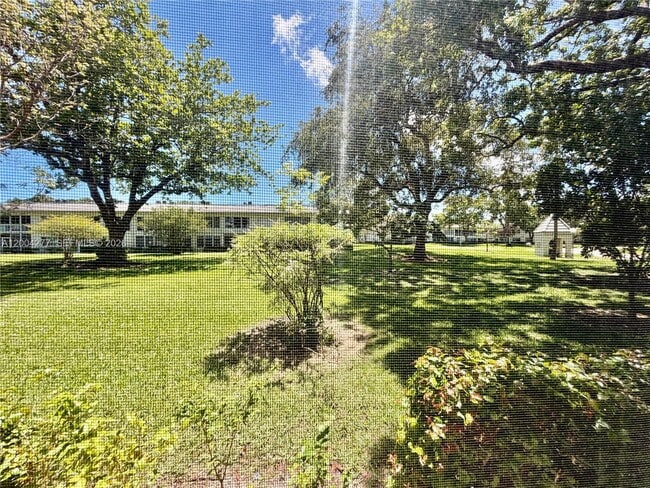 Building Photo - 1203 Bahama Bend