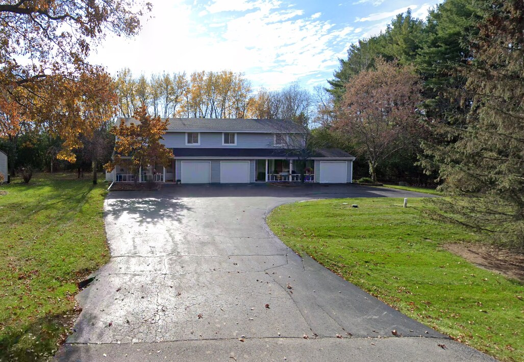 Two Units in Building - 4602 Vettelson Rd