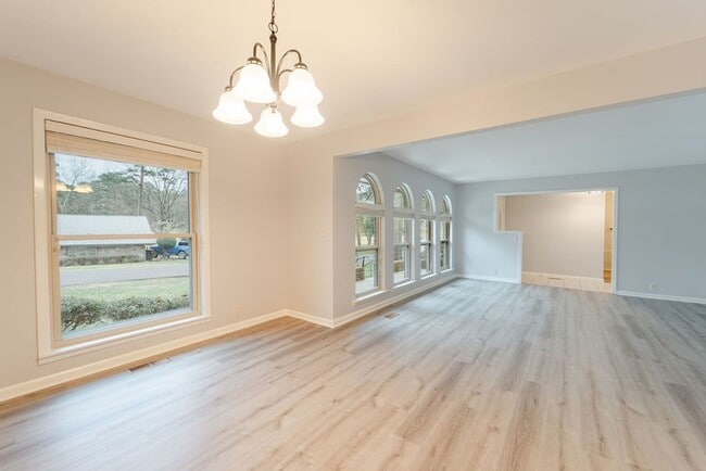 Building Photo - 6 Sonora Way