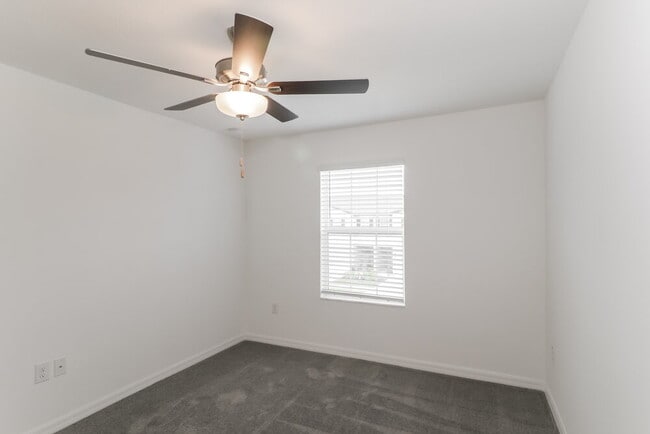 Building Photo - 2152 Azure Vw Wy