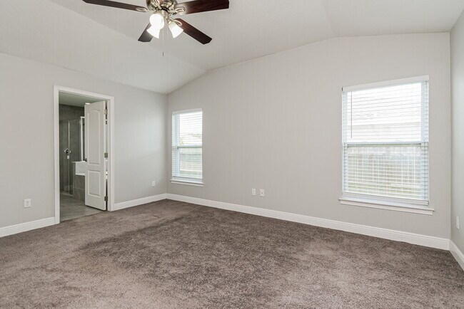 Building Photo - 437 Britten Dr