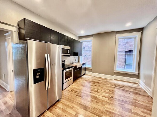 Building Photo - 3008 Cherokee St